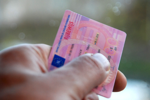 100 Nederlanders rijbewijs kwijt in Frankrijk